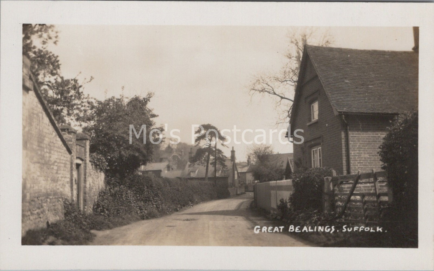 Suffolk Postcard: Great Bealings Village Street View 1930s A6033