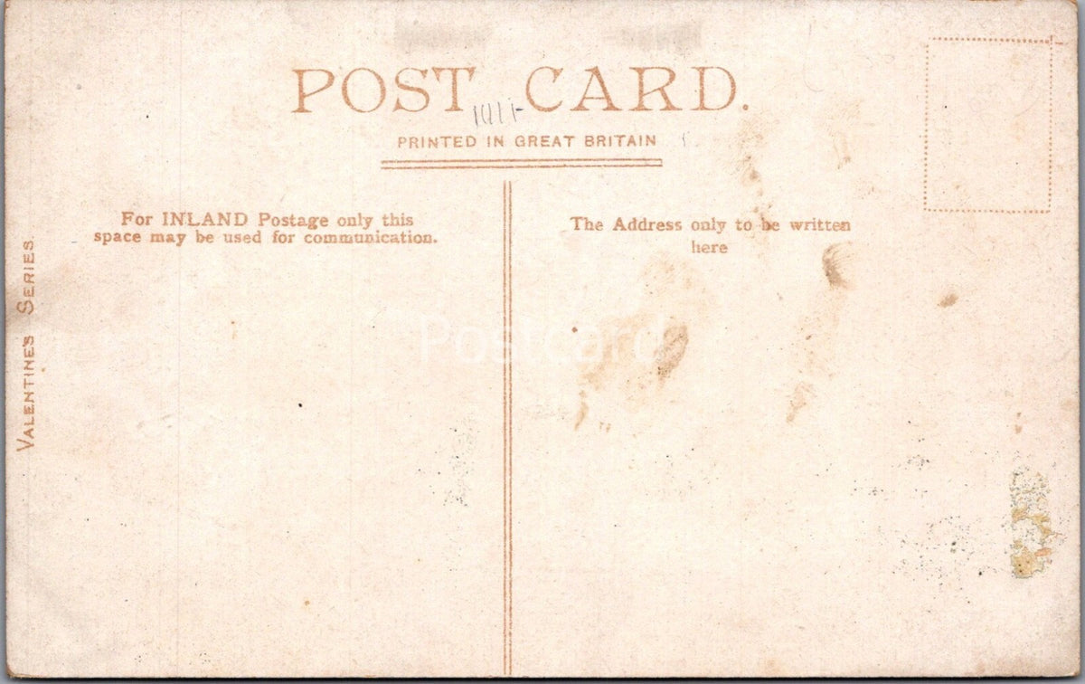 Berkshire Postcard: Windsor High Street East Queen Victoria Statue Town XT5088