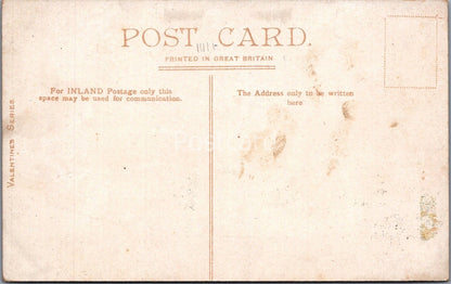 Berkshire Postcard: Windsor High Street East Queen Victoria Statue Town XT5088