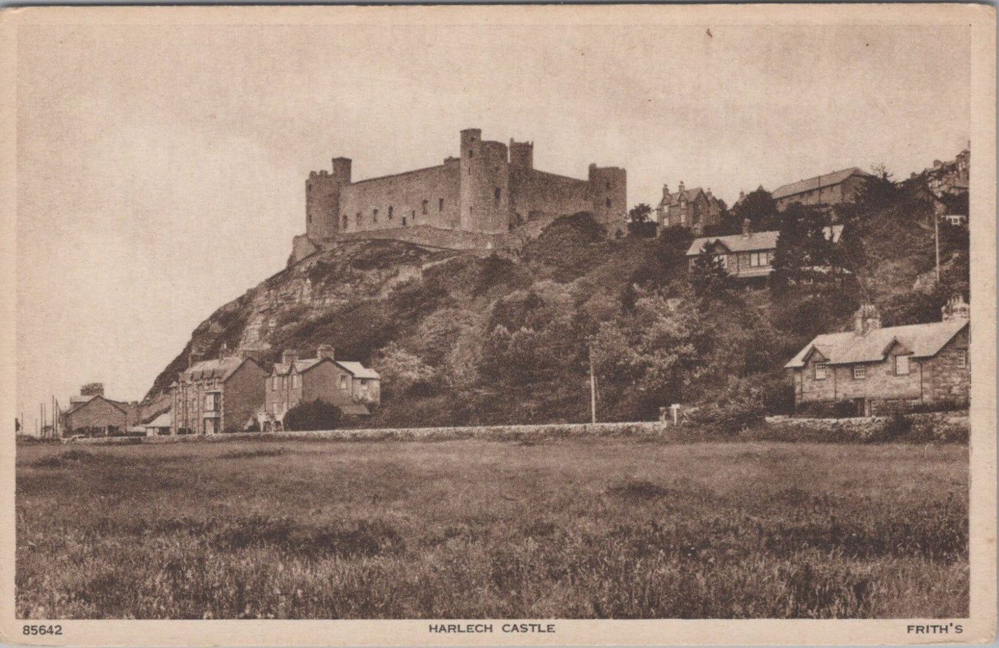 Gwynedd Postcard:Harlech Castle View, Hill Fort, Houses, Landscape 1930's XT3570