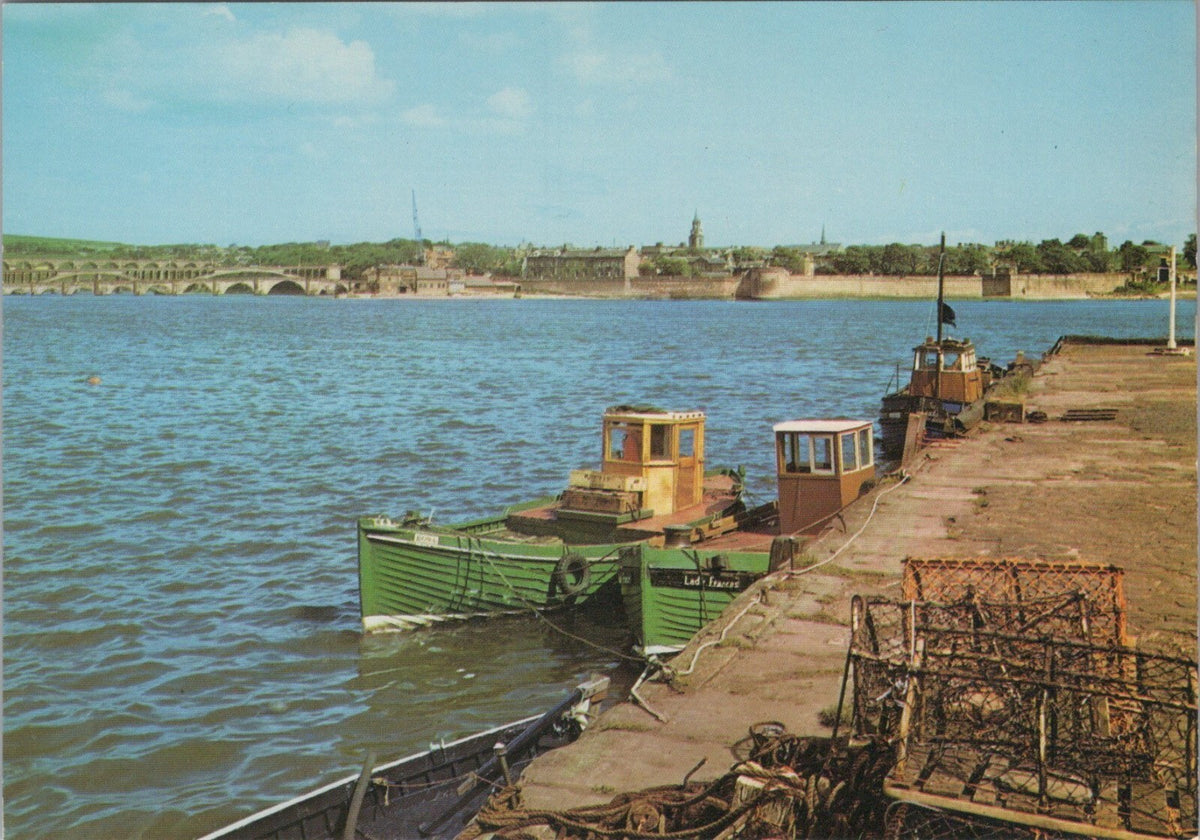 Northumberland Postcard:Berwick-on-Tweed Carr Rock Spittal Harbour 1970’s XT4564