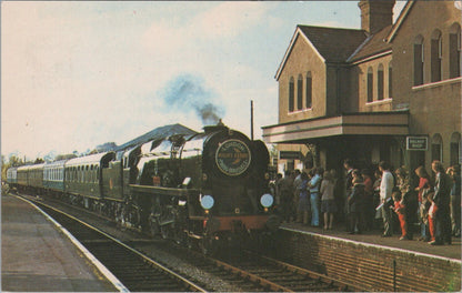Hampshire Postcard:Alresford Station Locomotive 34016 Bodmin Train 1980's XT5061