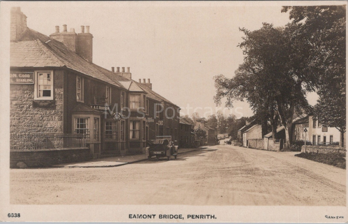 Cumbria Postcard: Eamont Bridge Penrith, Crown Hotel Vintage Car RPPC XT3544