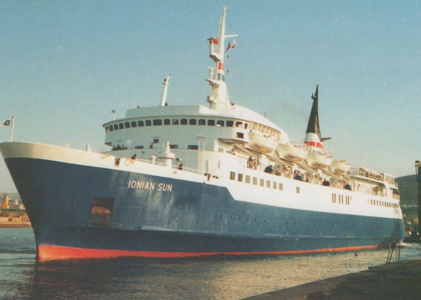 Shipping Postcard - 'Ionian Sun' Ferry at Swansea RRR1015