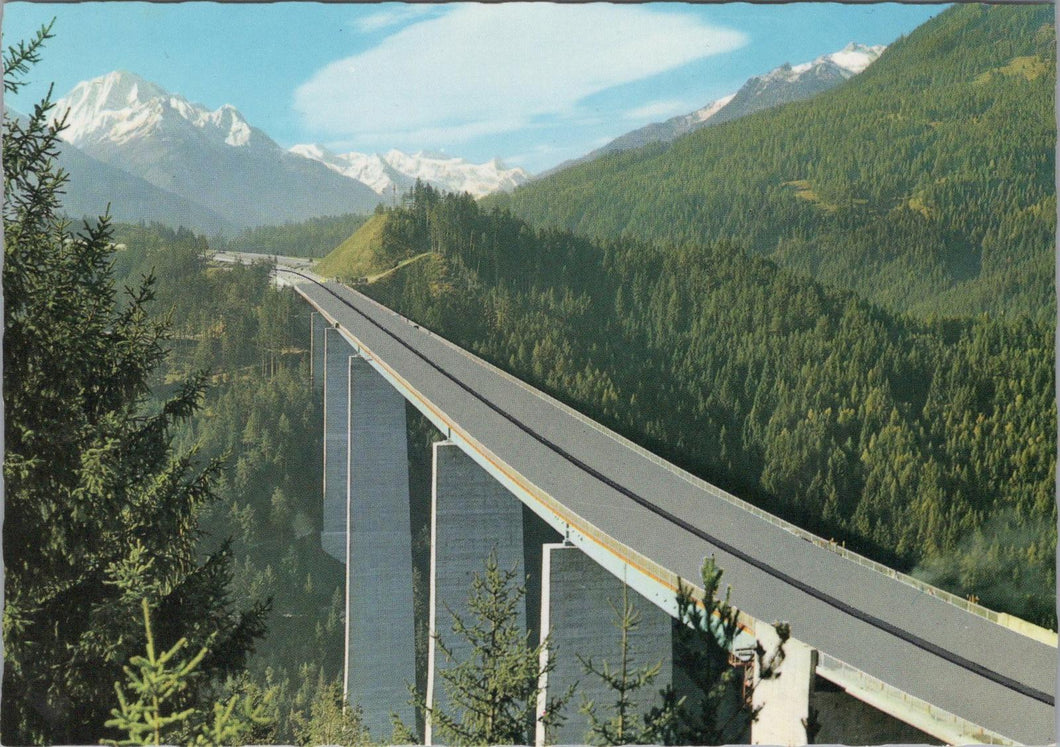 Austria Postcard - Europabrucke, Gegen Stubaier Alpen Gesamtlange 820m RRR1470