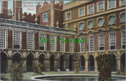 Middlesex Postcard - Hampton Court, Fountain Court RS30132