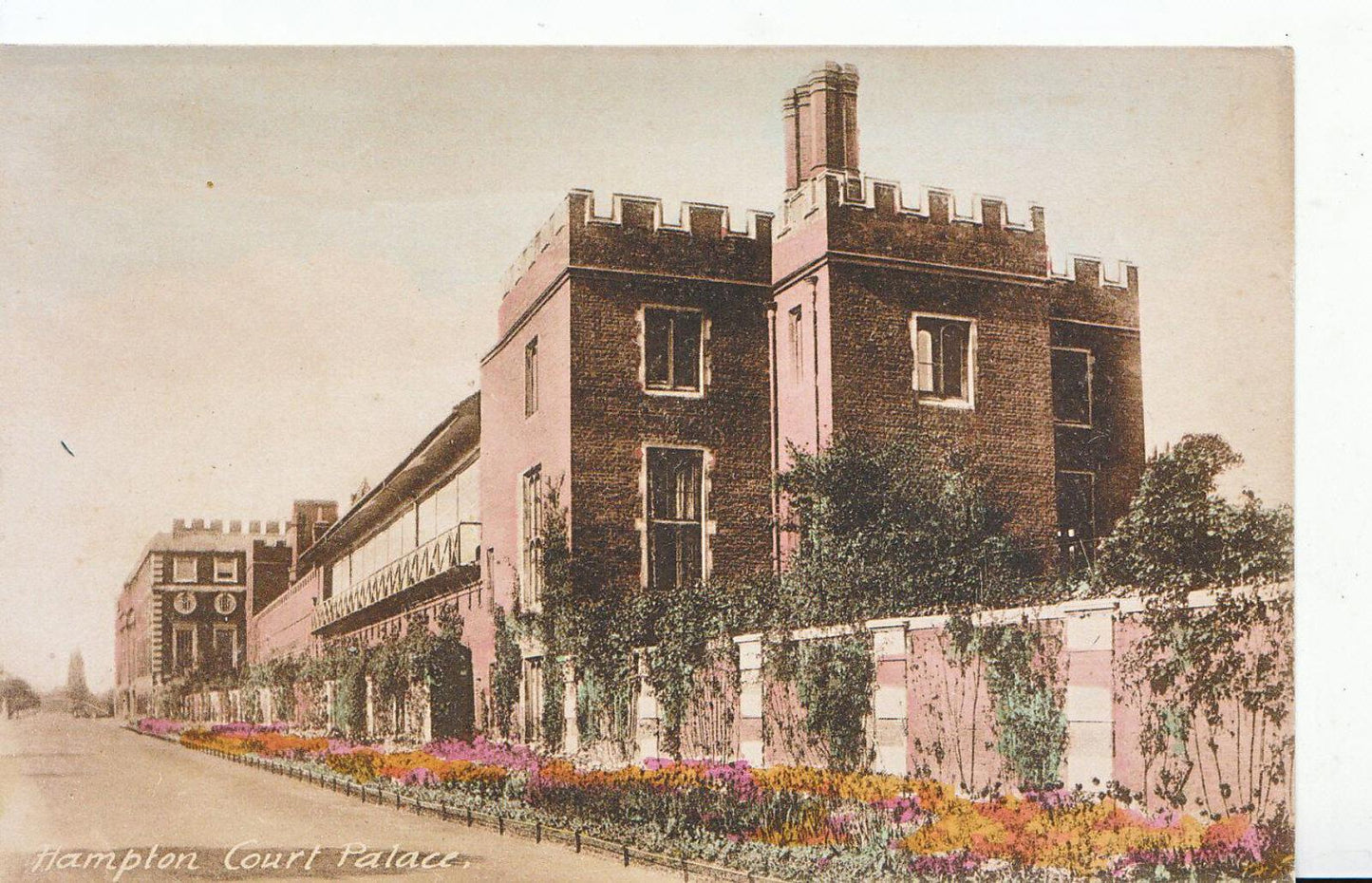 Middlesex Postcard - Hampton Court Palace  SL2382