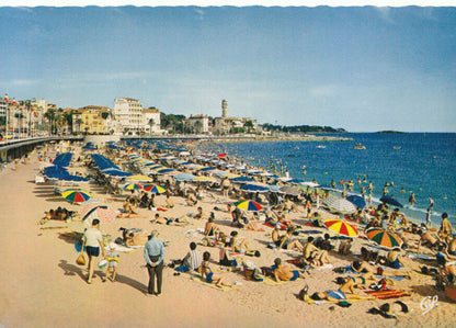 France Postcard - Saint-Raphael, La Plage  TZ2892