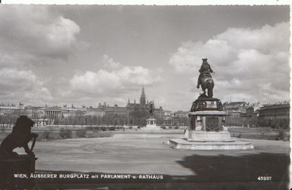 Austria Postcard - Ausserer Burgplatz, Wien   15667A