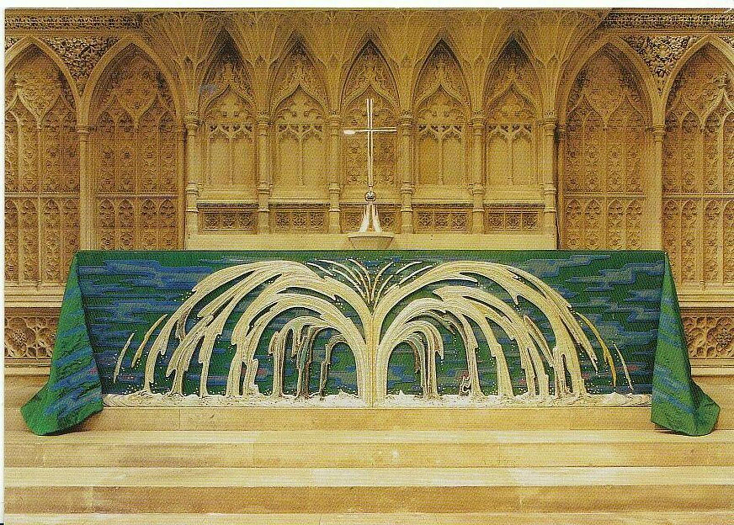 Somerset Postcard - High Altar, Bath Abbey   AB677