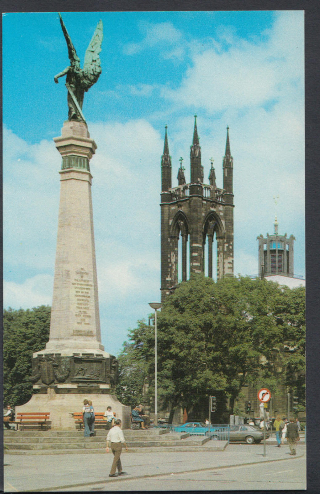 Northumberland Postcard - The Haymarket, Newcastle-Upon-Tyne   RS7818