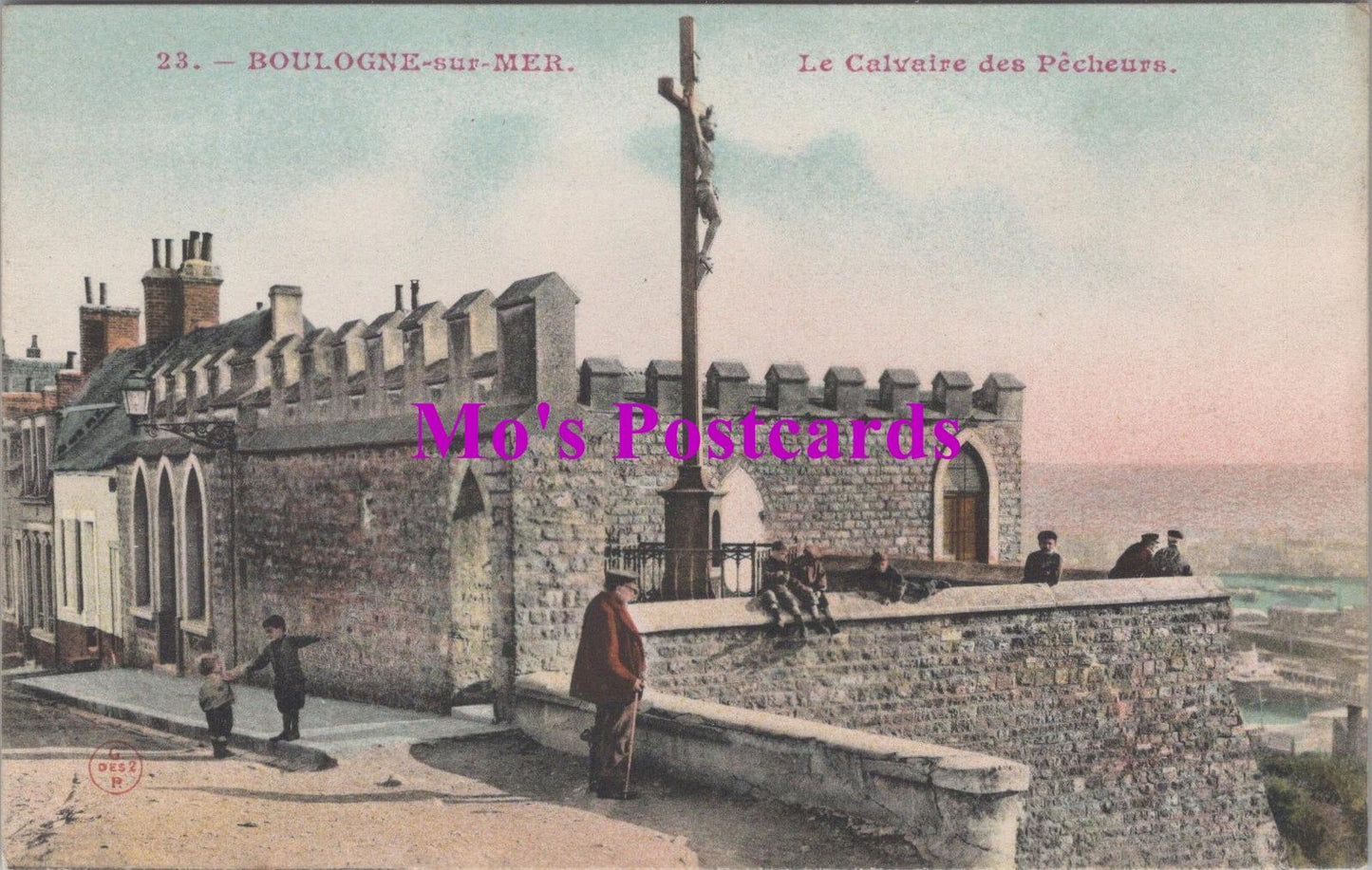 France Postcard - Boulogne-Sur-Mer, Le Calvaire Des Pecheurs  HM165