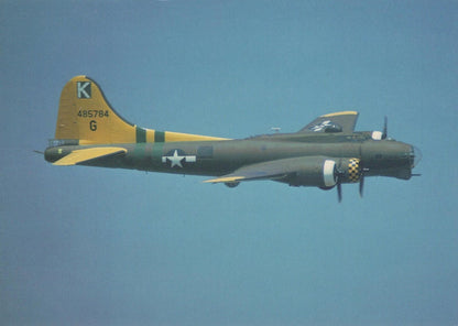 Military Aviation Postcard - Boeing B-17G Flying Fortress Aeroplane RR9821