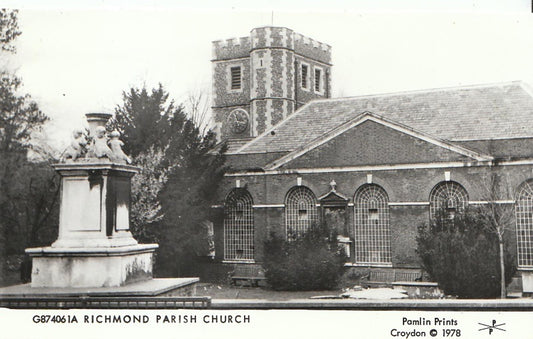 Surrey Postcard - Richmond Parish Church  2570