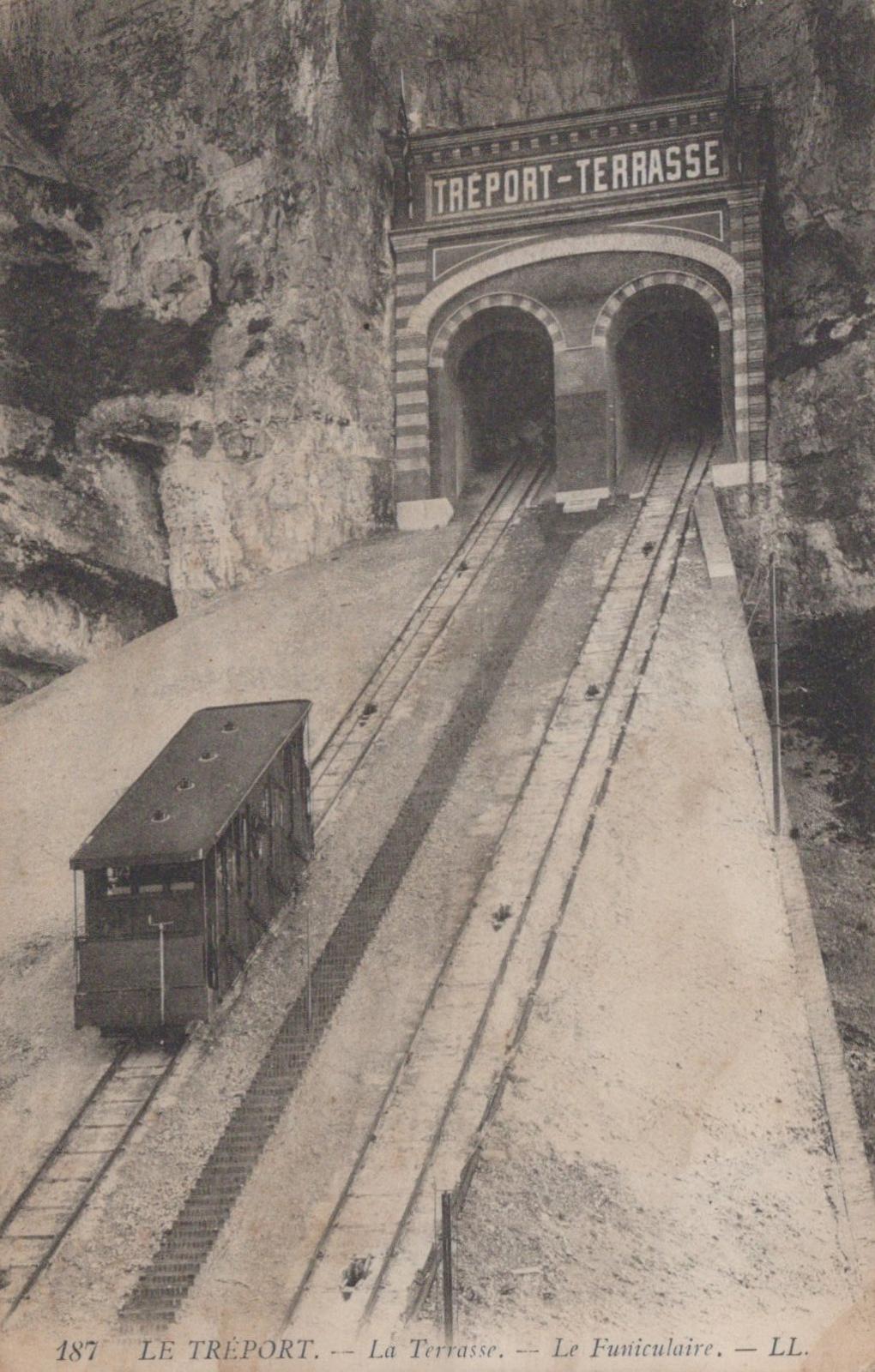 France Postcard - Historic Cliff funicular at Le Tréport, Normandy  XT50