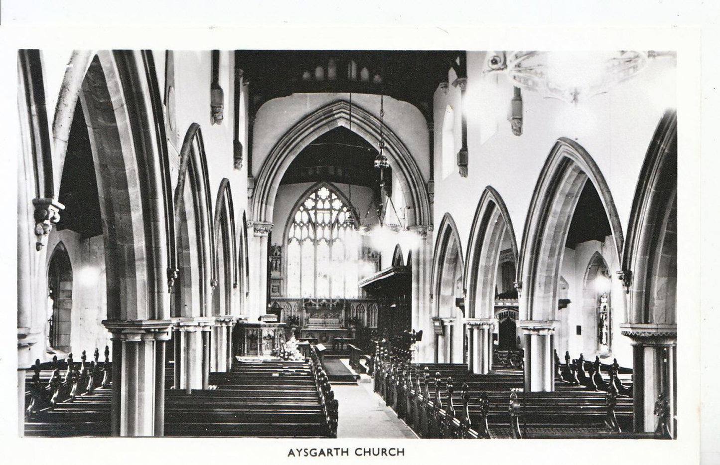 Yorkshire Postcard - Aysgarth Church  SL937