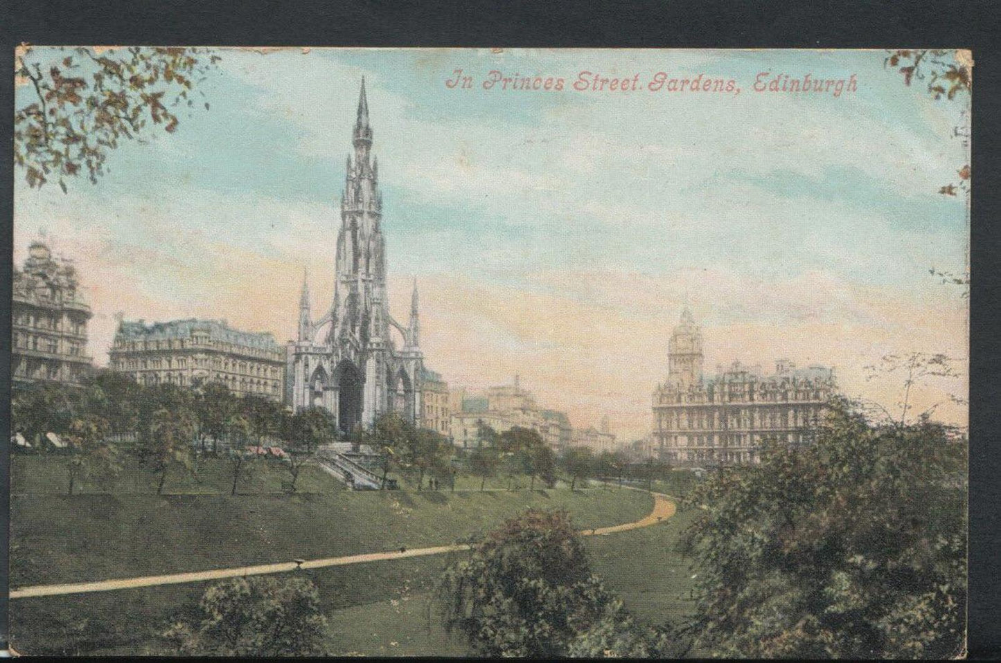 Scotland Postcard - In Princes Street Gardens, Edinburgh      RS10070