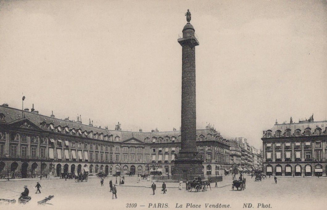 France Postcard - Paris, La Place Vendome  XT49