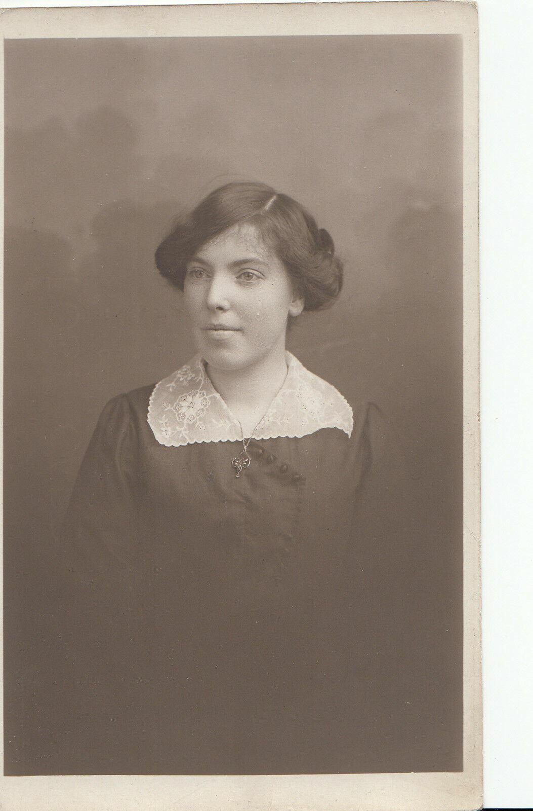 Social History Postcard: Ancestors Real Phioto, Portrait of a Lady  A5459