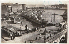 Load image into Gallery viewer, France Postcard - Brest, Le Chateau Et Les Contre-Torpilleurs Vus Du  TZ12232
