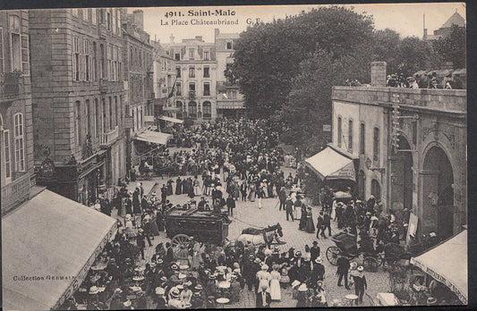 France Postcard - Saint-Malo - La Place Chateaubriand   R337