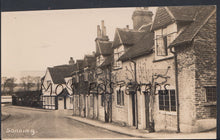 Load image into Gallery viewer, Berkshire Postcard - White Hart Hotel, Street Scene, Sonning   RT373
