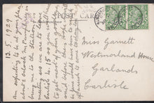 Load image into Gallery viewer, Crease to the top right hand corner
