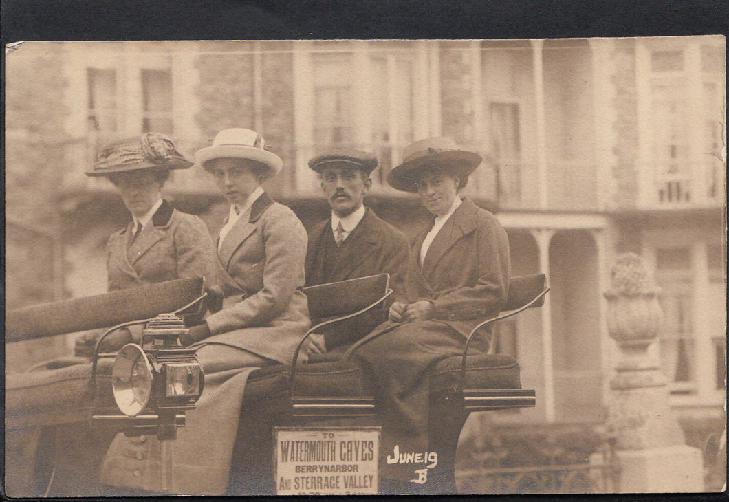 Social History Postcard - Charabanc Trip To Watermouth Caves, Devon  MB784