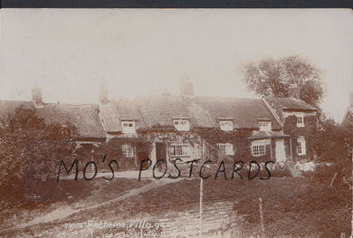 Cheshire Postcard - Rostherne Village   BH5932