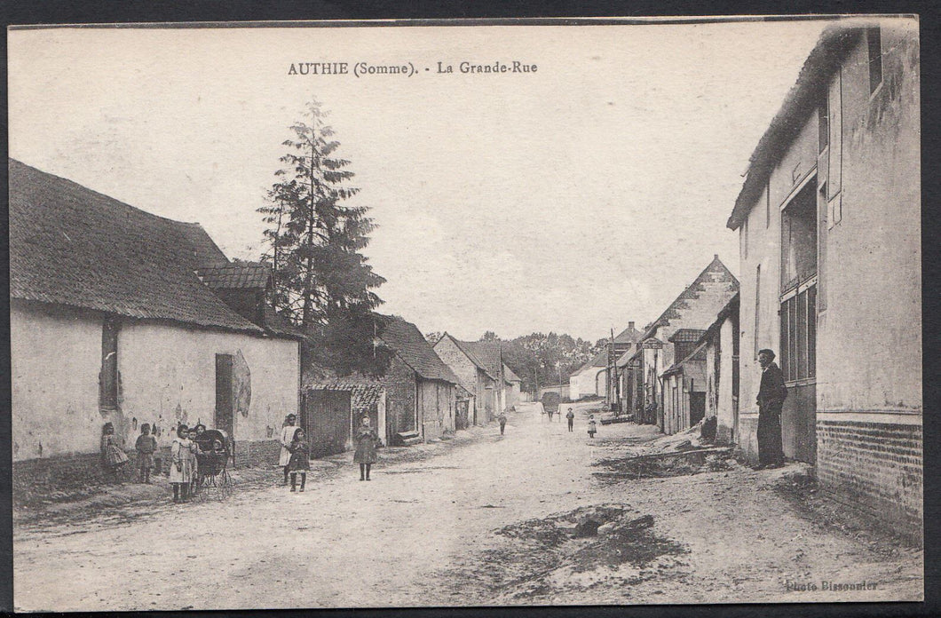 France Postcard - Authie (Somme) - La Grande-Rue   BH2137