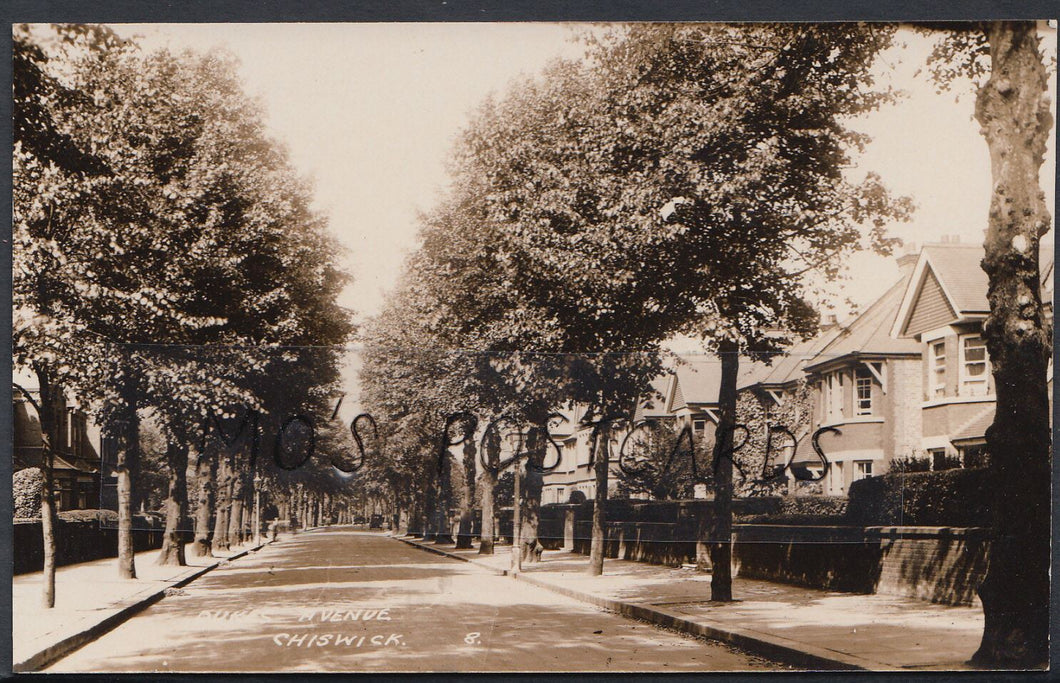 London Postcard - Dukes Avenue, Chiswick    A4554