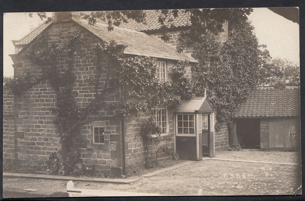 Yorkshire Postcard - Askew, Near Helperby   Y467