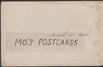 Military Postcard - Soldiers - British Prisoners of War In Unknown Camp  MB1315