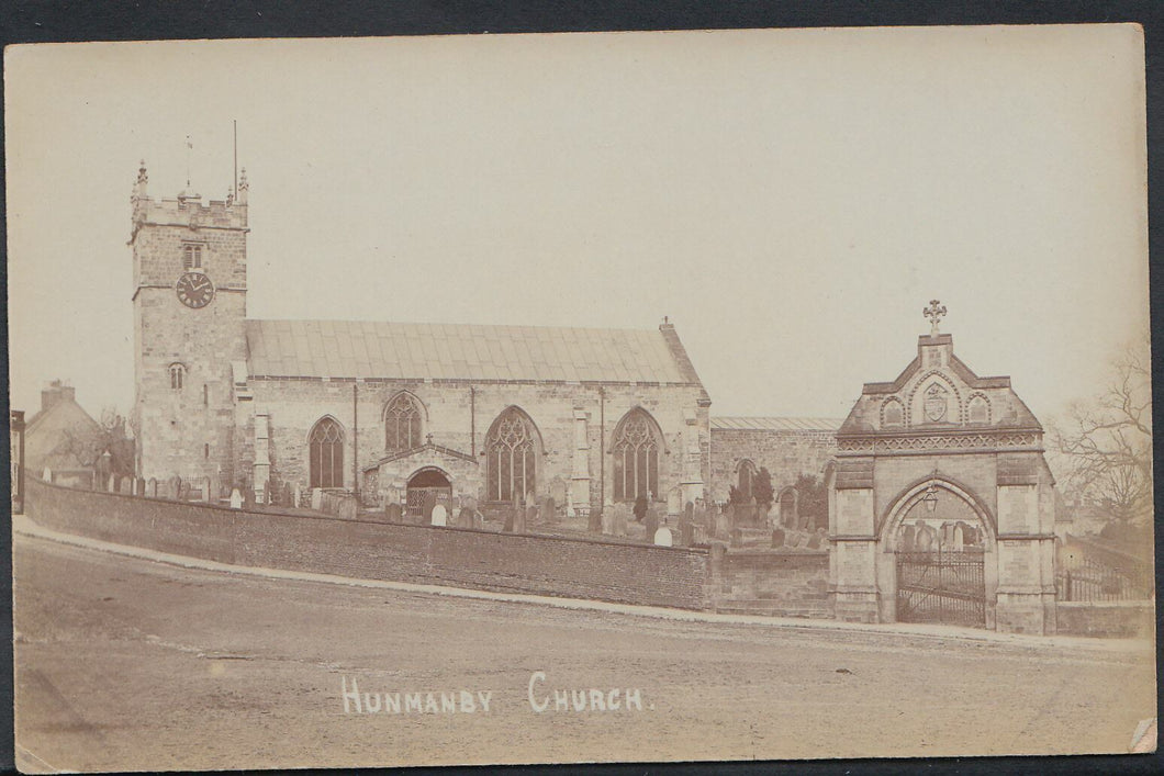 Yorkshire Postcard - Hunmanby Church   BH5801