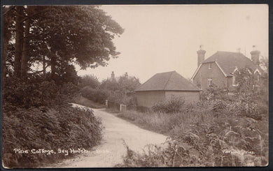 Kent Postcard - Pine Cottage, Ivy Hatch D242