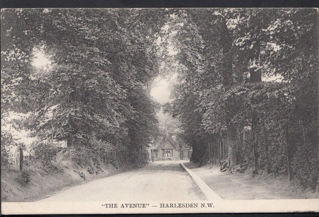 London Postcard - The Avenue, Harlesden    A9374