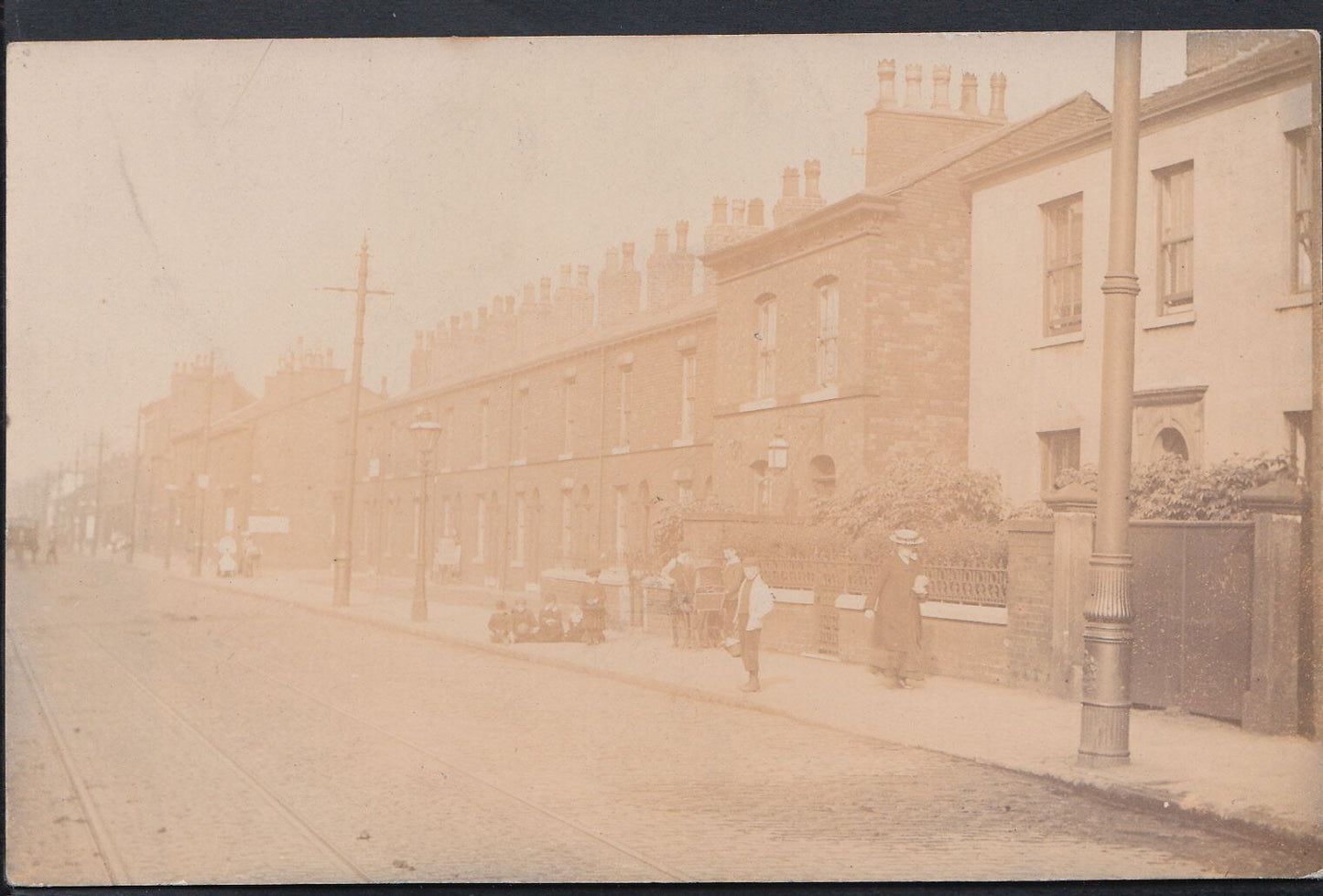 Lancashire Postcard - Stockport Road, Levenshulme  A8559