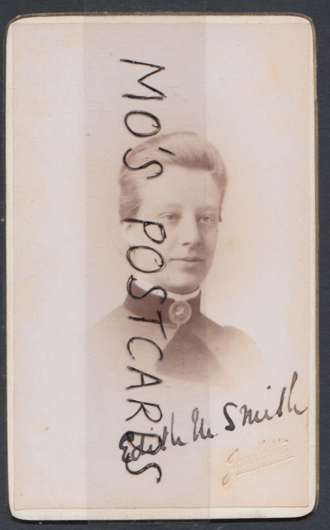 CDV (Carte De Visite) - Portrait of a Dover Lady Called Edith.M.Smith    RT951