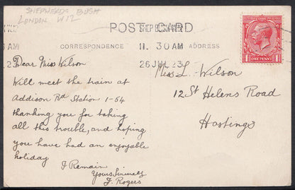 London Postcard - Warbeck Road, Shepherds Bush   P616