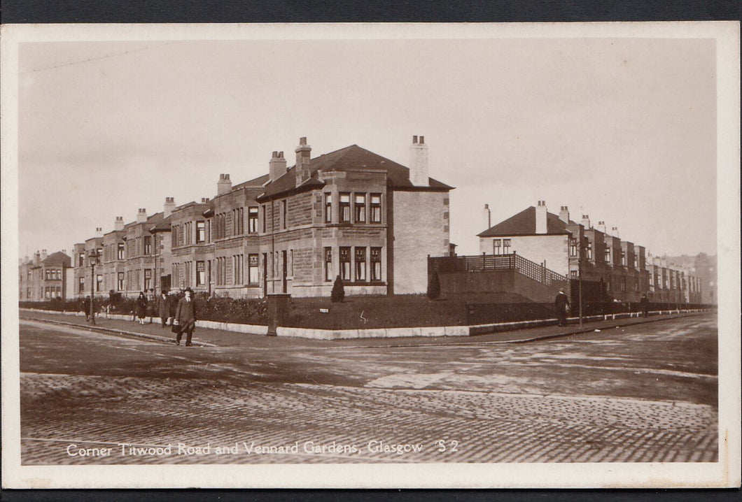 Scotland Postcard - Corner Titwood Road & Vennard Gardens, Glasgow  A9357