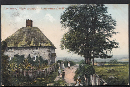Isle of Wight Postcard - "An Isle of Wight Cottage", Blackwater    RT1882