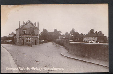 Essex Postcard - Emerson Park Halt Bridge, Hornchurch     RT1379