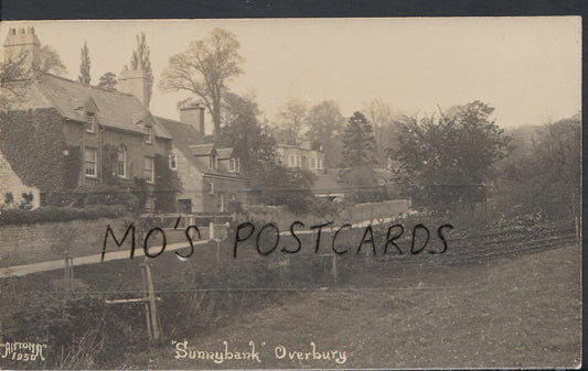 Worcestershire Postcard - "Sunnybank", Overbury    A2705