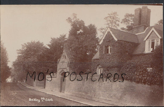 London Postcard - Street Scene at Bickley    MB1150