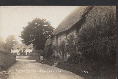 Wiltshire Postcard - Cross Roads, Shalbourne   EE490