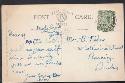 Yorkshire Postcard - Views of Masham   V40