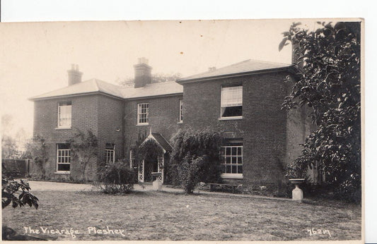Essex Postcard - The Vicarage, Pleshey   A6487