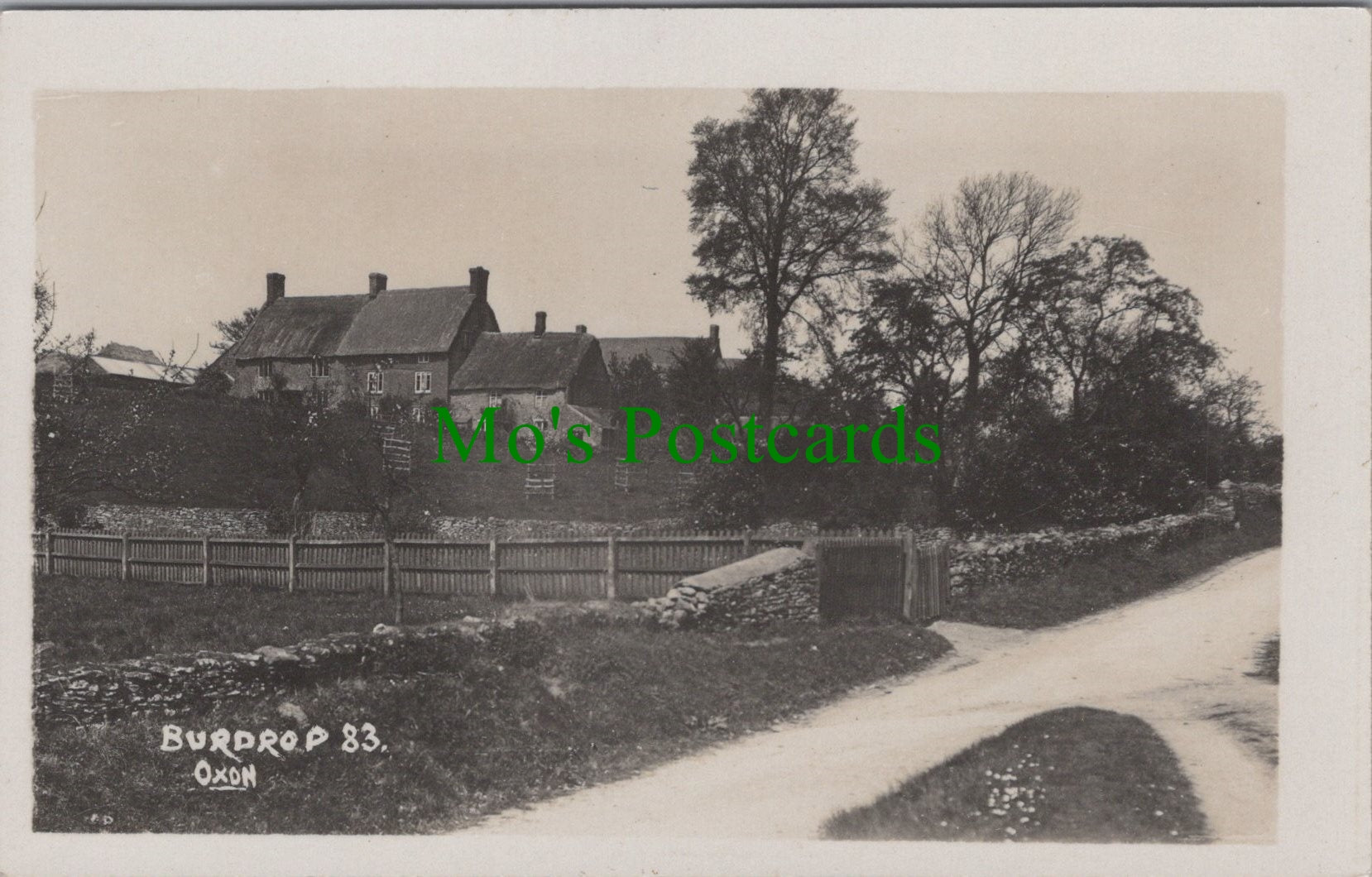 Burdrop Village, Oxfordshire