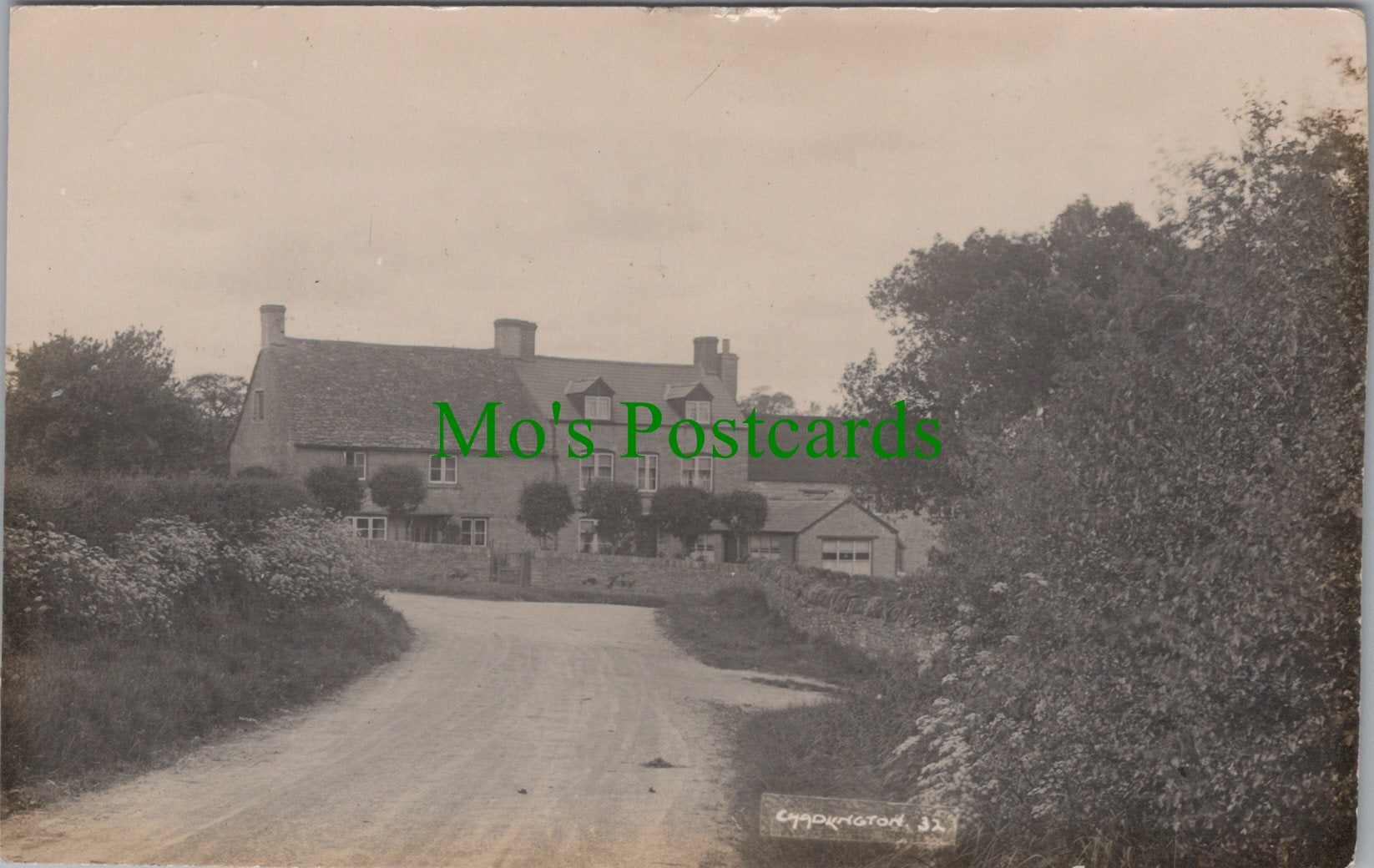 Chadlington Village, Oxfordshire