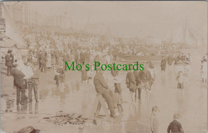 Sussex Postcard - The Beach, Brighton  Ref.SW9889